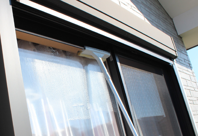 窓ガラスのお手入れイメージ