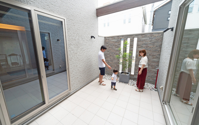 明石市 自ら図面と模型を製作してパティオのある家が完成