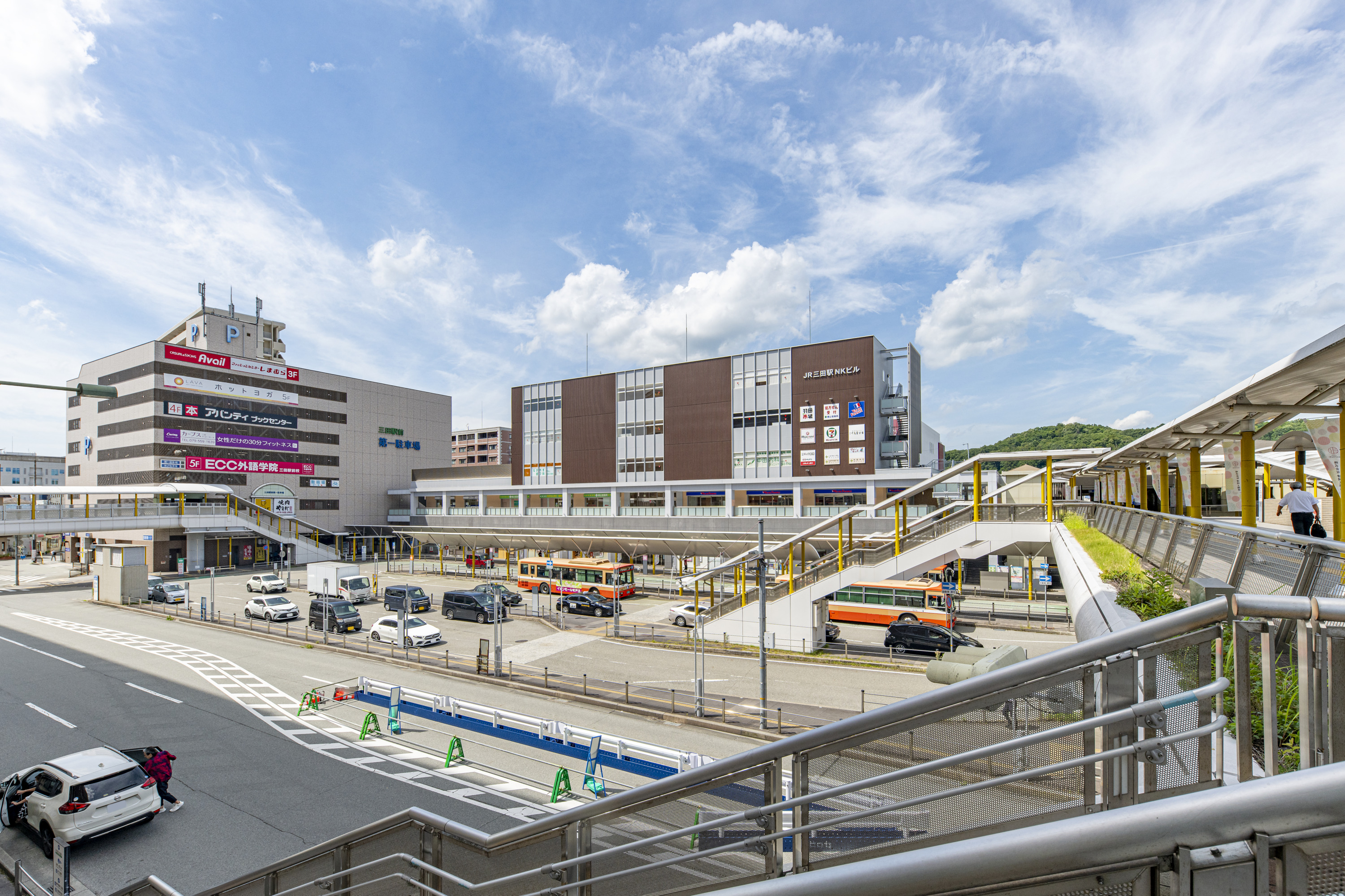 JR福知山線「三田」駅（約700～720m）