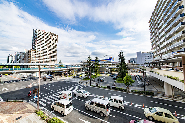 JR東海道山陽本線「尼崎」駅（約2200m）