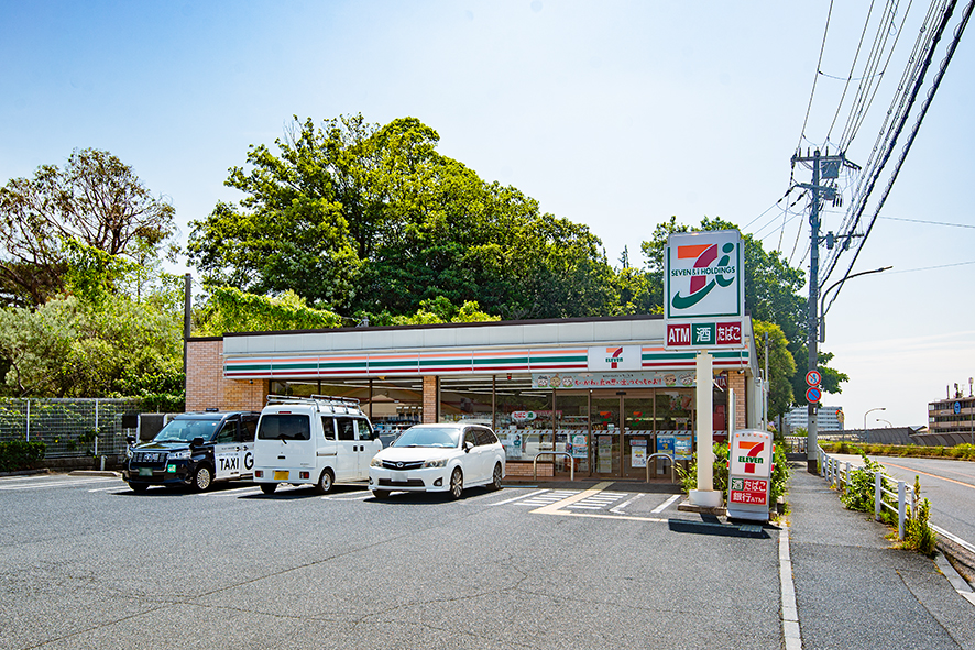 セブンイレブン（約320～350m）