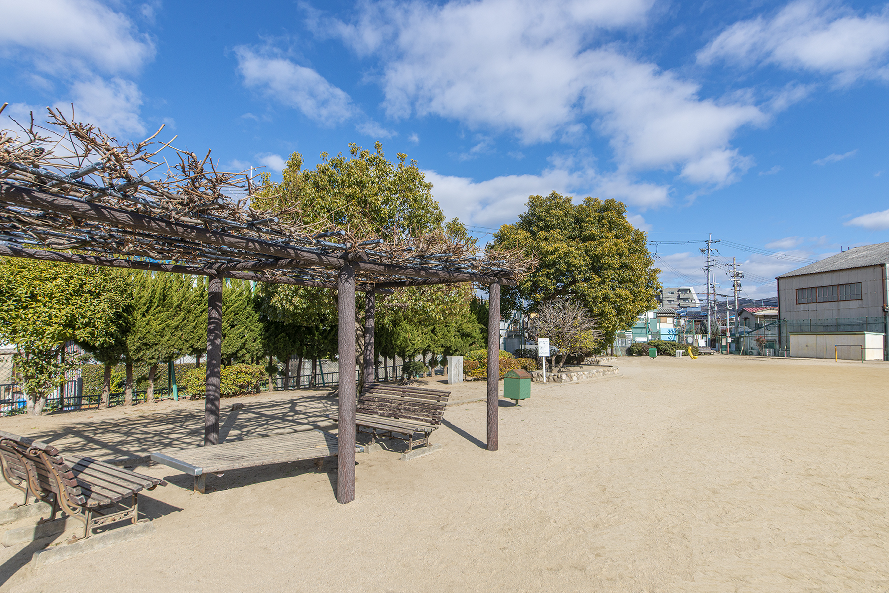 加茂１丁目公園（約550m）