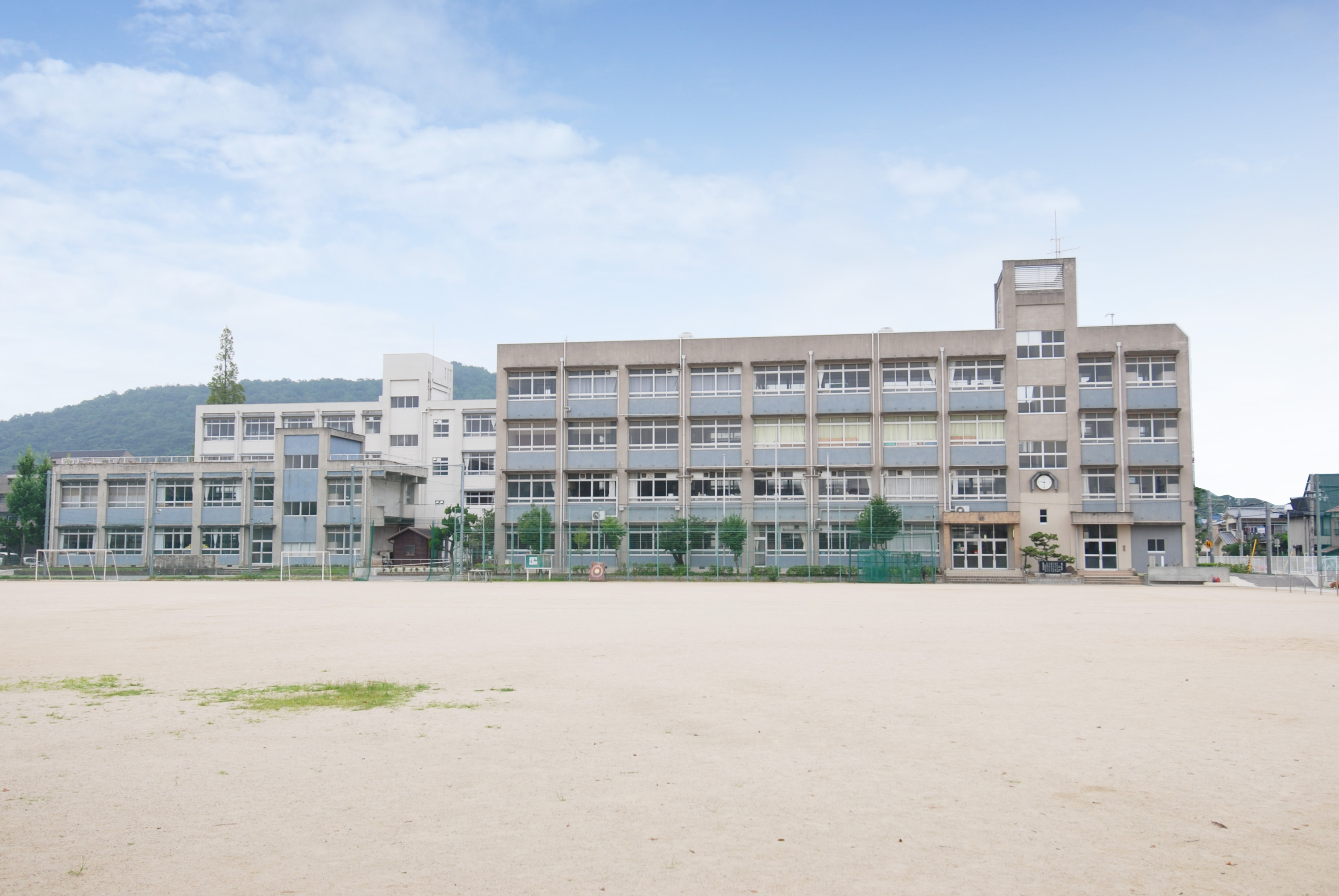 スマイルタウン城西小学校前5