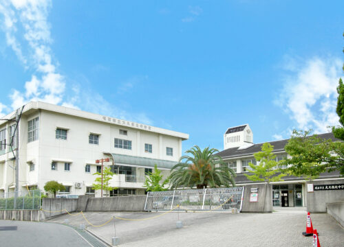 大久保北中学校　徒歩約17 分