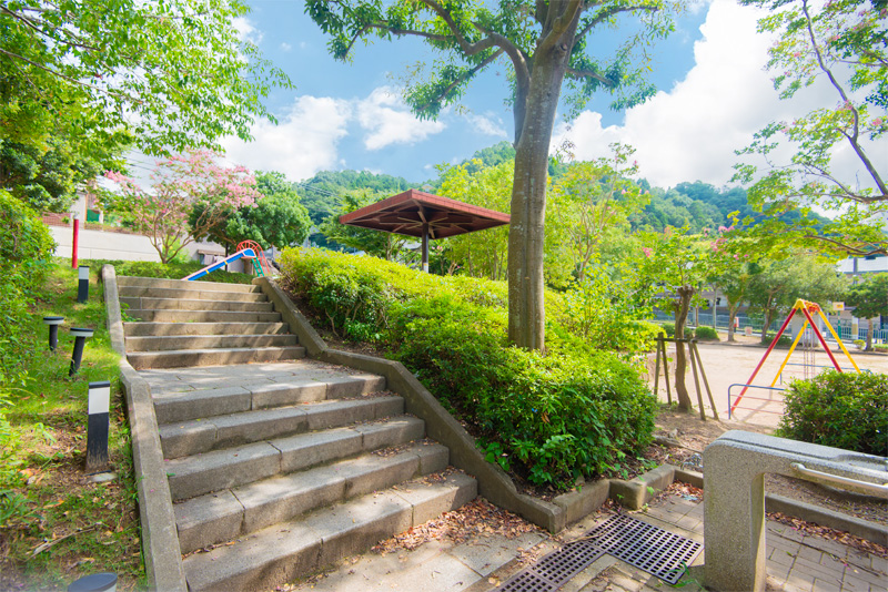 大原西公園（約30ｍ）