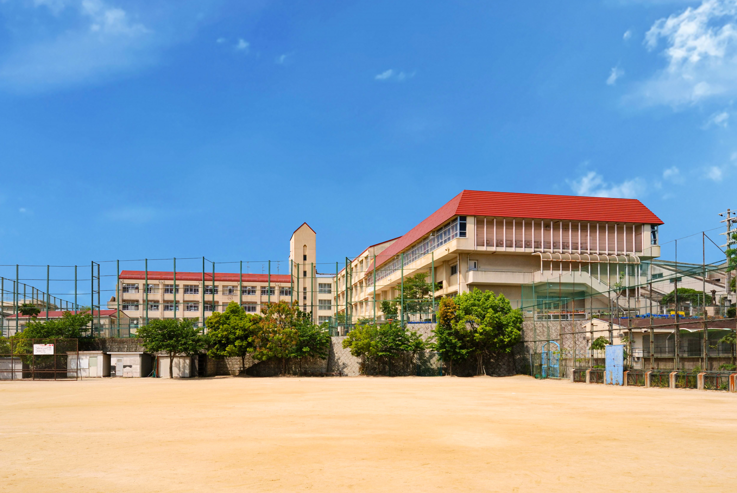 東須磨小学校（約400m）