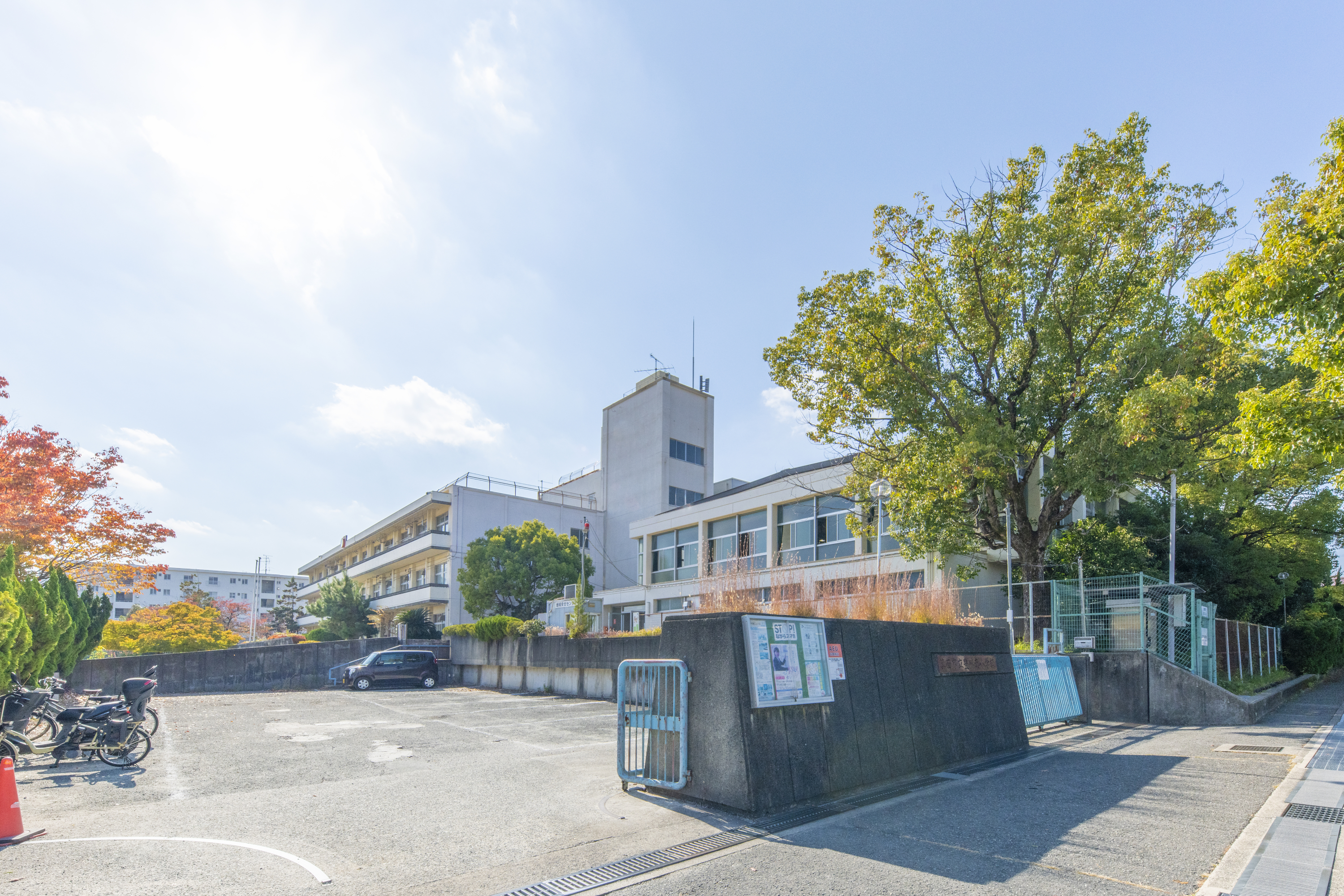 豊川南小学校（約280m）