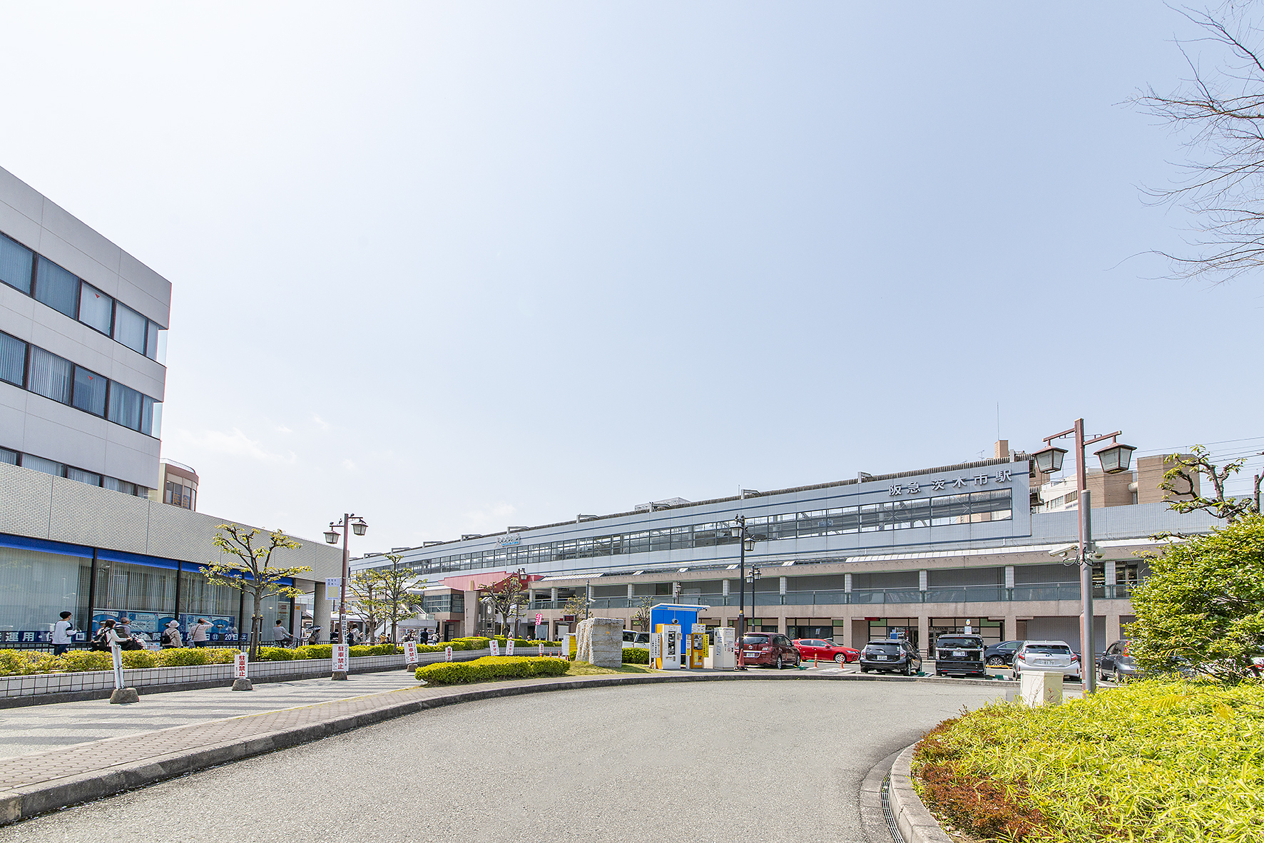 阪急京都線「茨木市」駅（約900～950m）