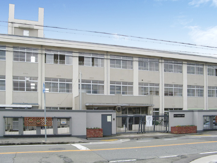 英賀保小学校／徒歩約19分(1500ｍ)